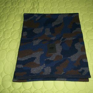 NWT UGG Men's Dark Blue Wool Scarf